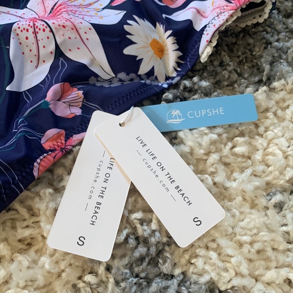 NWT Cupshe Navy Floral Cutout Bikini Set - Picture 10 of 10